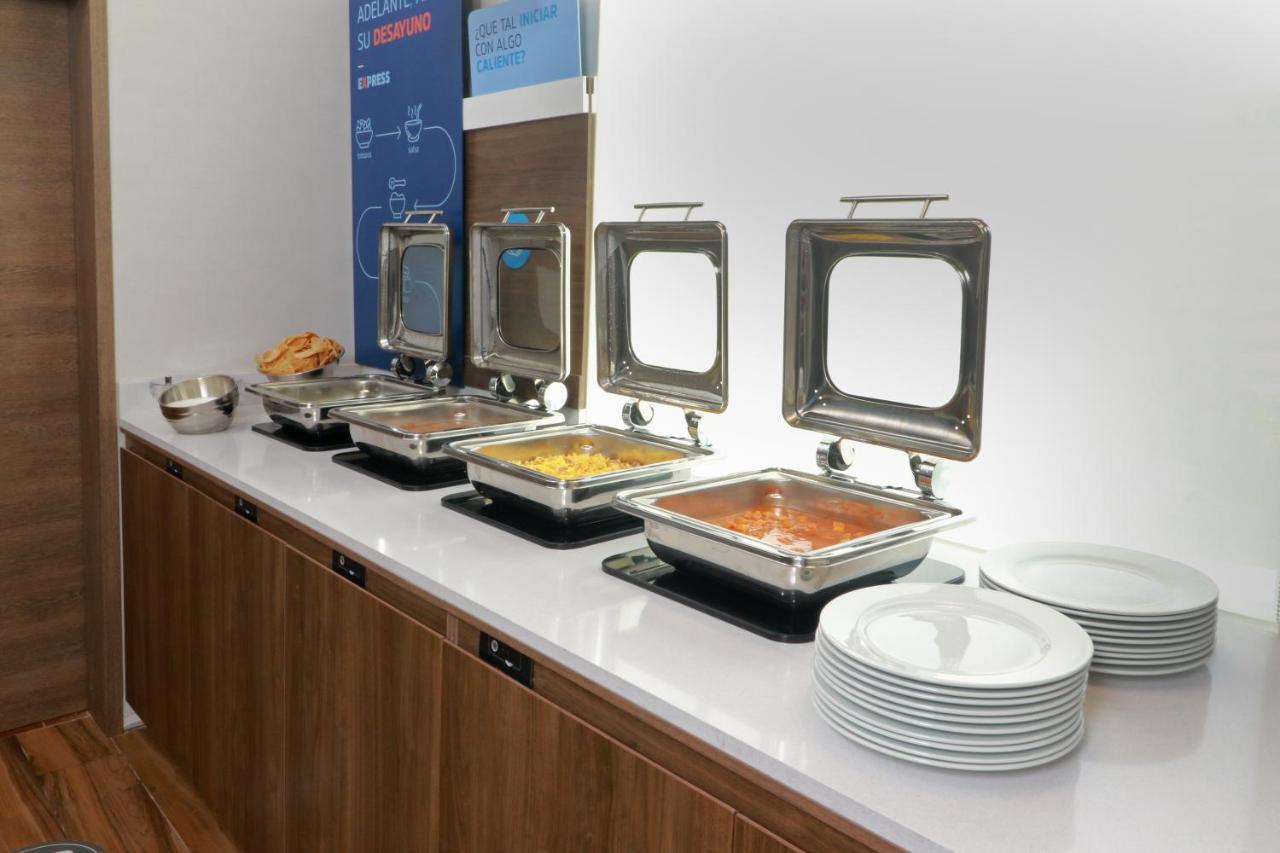 Holiday Inn Express - Monterrey - Fundidora By Ihg Εξωτερικό φωτογραφία