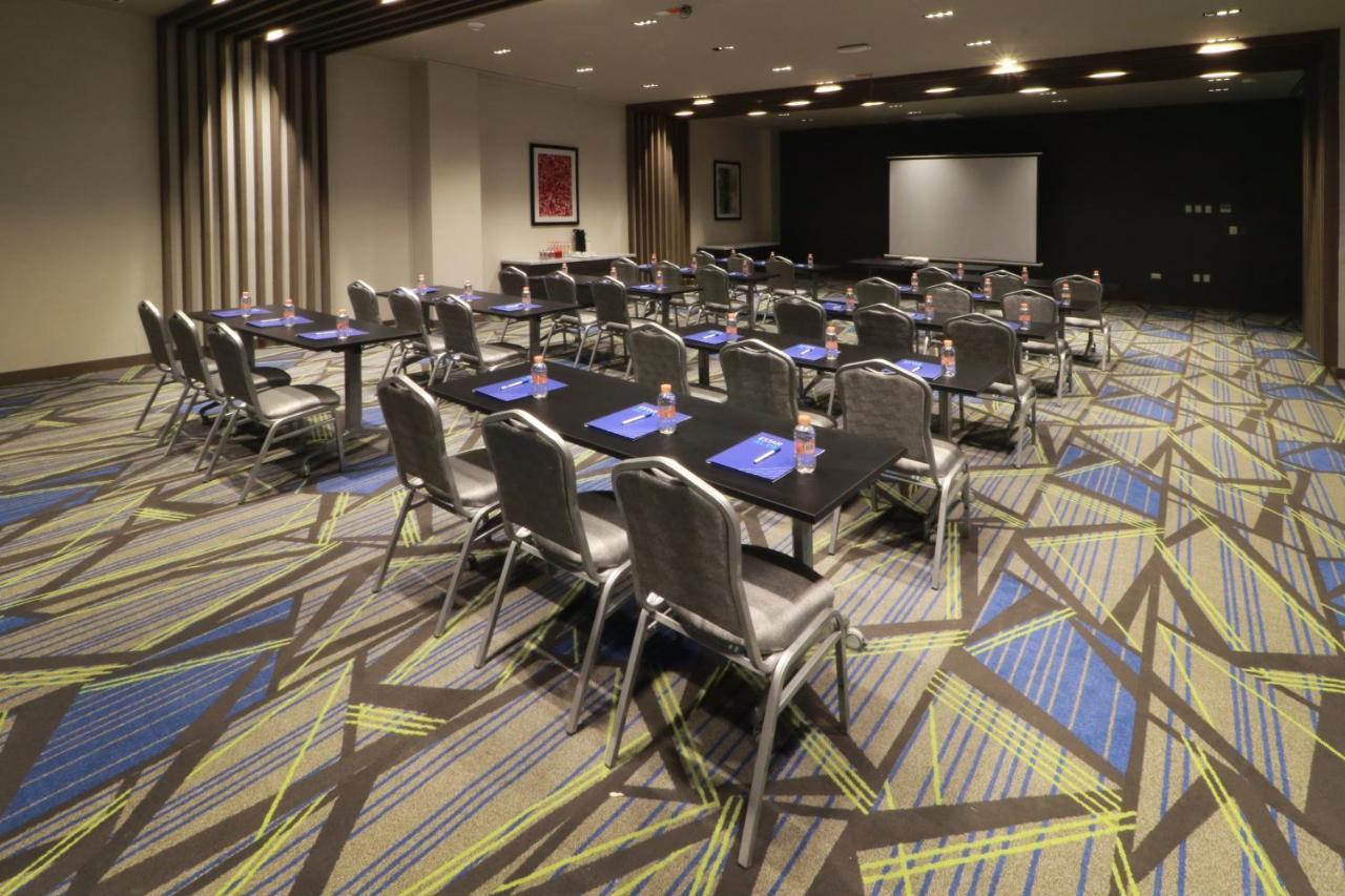 Holiday Inn Express - Monterrey - Fundidora By Ihg Εξωτερικό φωτογραφία